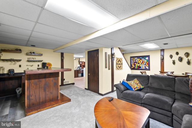 8816 ARLEY DR, Springfield, VA 22153