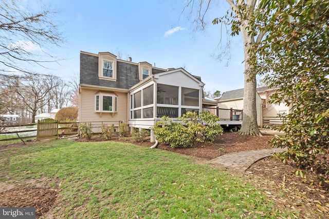 8816 ARLEY DR, Springfield, VA 22153