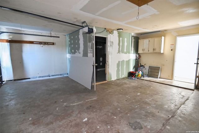 4110 Boros Dr, Corpus Christi, TX 78413