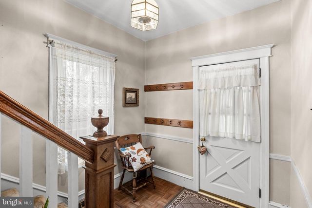 6 BUNTING AVE, Burlington, NJ 08016