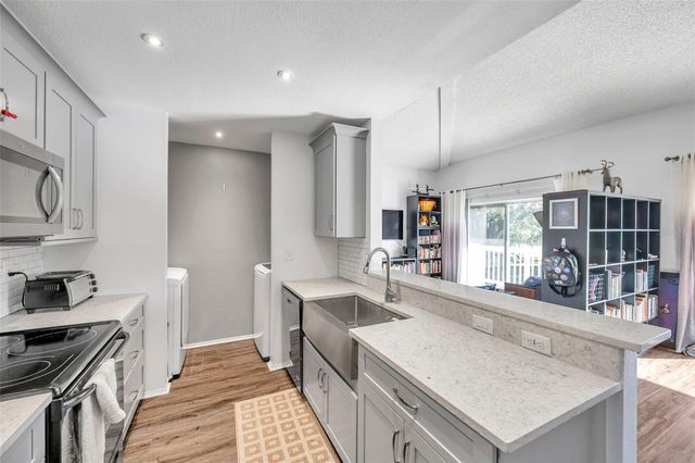 2937 BOUGH AVENUE D, Clearwater, FL 33760