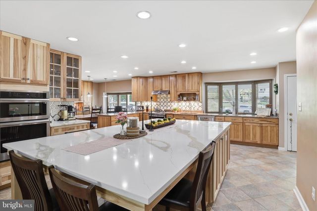 5202 GARNER ST, Springfield, VA 22151