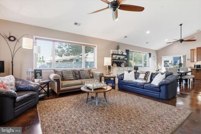 5202 GARNER ST, Springfield, VA 22151