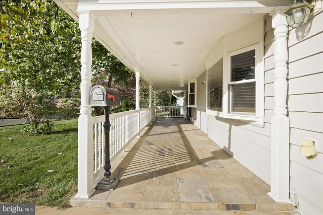 5202 GARNER ST, Springfield, VA 22151