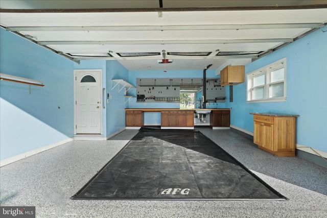 5202 GARNER ST, Springfield, VA 22151