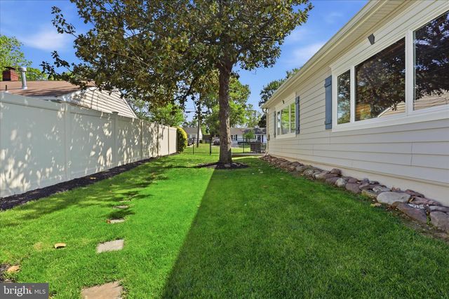5202 GARNER ST, Springfield, VA 22151