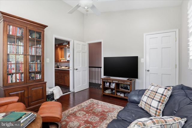5202 GARNER ST, Springfield, VA 22151