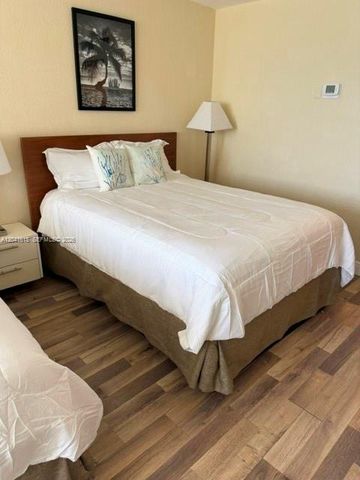 19201 Collins Avenue 348, Sunny Isles Beach, FL 33160