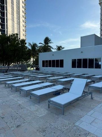 19201 Collins Avenue 348, Sunny Isles Beach, FL 33160