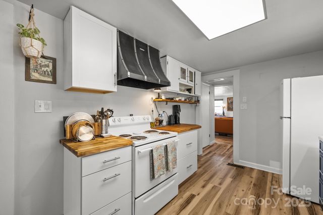 729 & 731 Don Felmet Road, Marshall, NC 28753