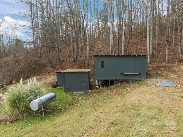 729 & 731 Don Felmet Road, Marshall, NC 28753