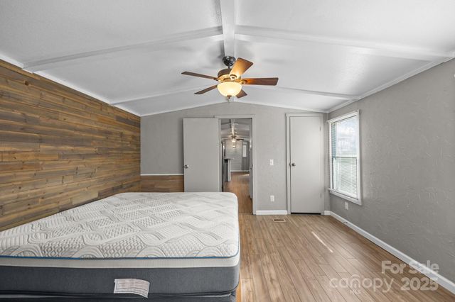 729 & 731 Don Felmet Road, Marshall, NC 28753