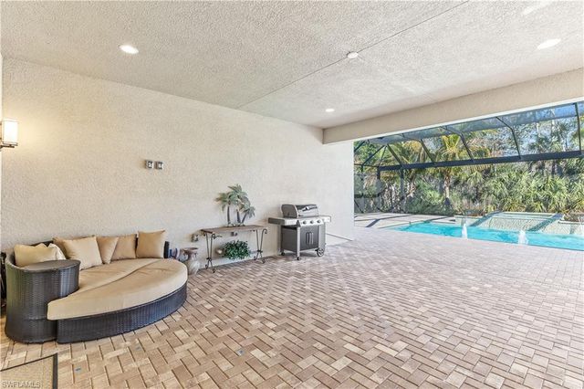 12047 Oleander AVE, Naples, FL 34120