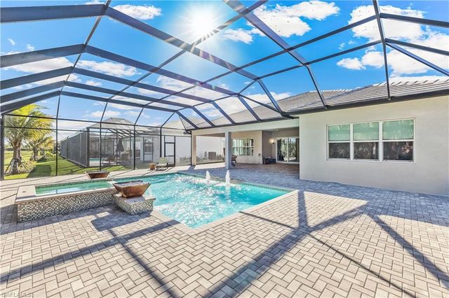 12047 Oleander AVE, Naples, FL 34120