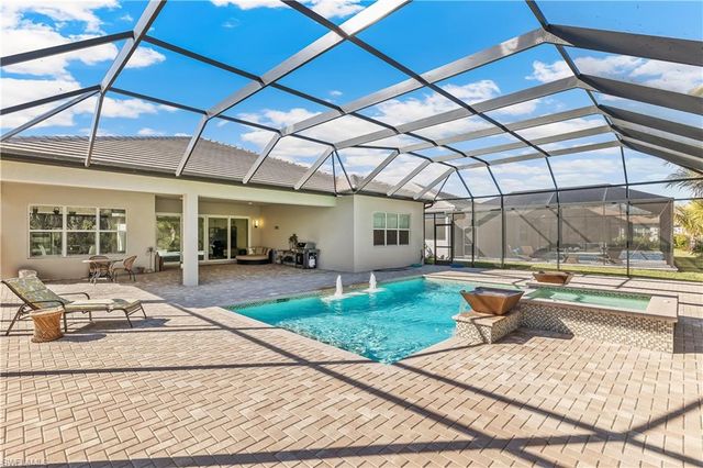 12047 Oleander AVE, Naples, FL 34120
