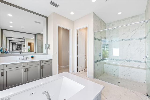 12047 Oleander AVE, Naples, FL 34120
