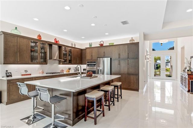 12047 Oleander AVE, Naples, FL 34120
