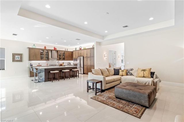12047 Oleander AVE, Naples, FL 34120