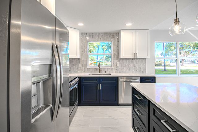 13 Northampton A A, West Palm Beach, FL 33417