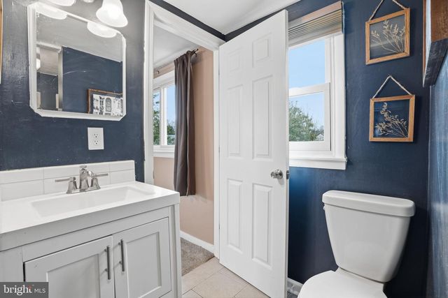 13 RHODE ISLAND AVE, Cherry Hill, NJ 08002