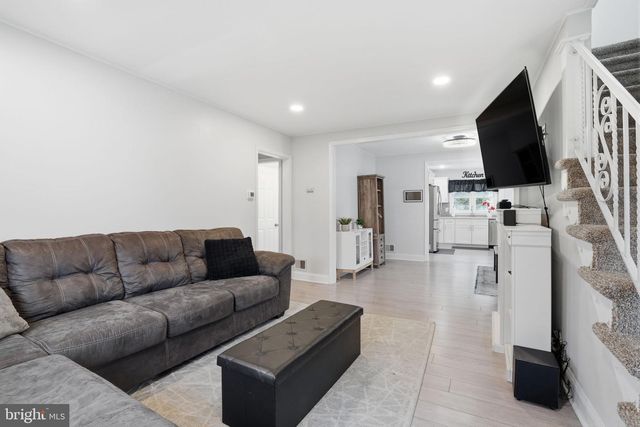 13 RHODE ISLAND AVE, Cherry Hill, NJ 08002