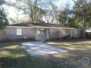 2145 Louisiana Avenue, Savannah, GA 31404