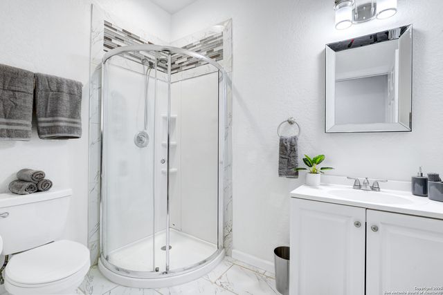 1814 N Interstate 35, San Antonio, TX 78208