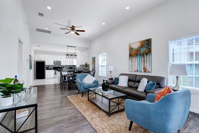 1814 N Interstate 35, San Antonio, TX 78208