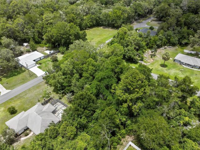 1074 W MAXIMILIAN PLACE, Citrus Springs, FL 34434