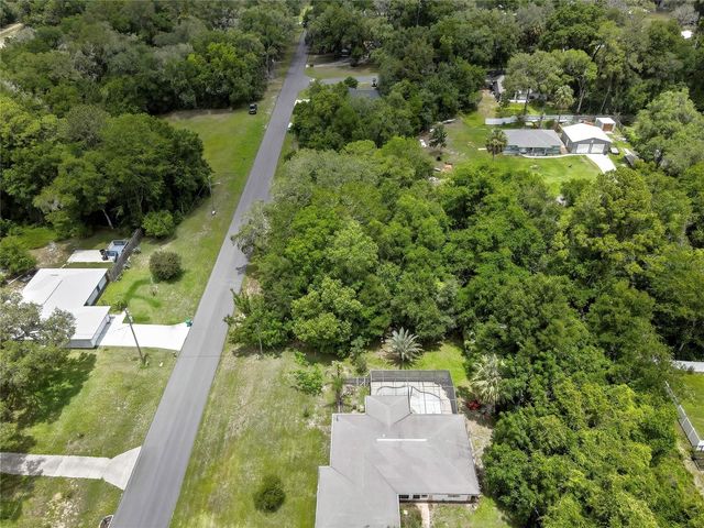 1074 W MAXIMILIAN PLACE, Citrus Springs, FL 34434