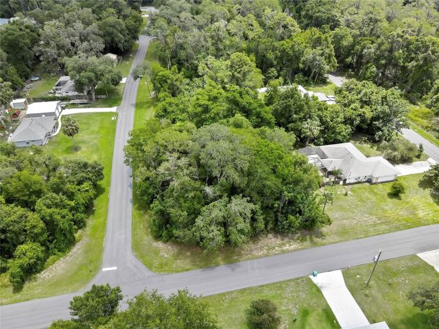 1074 W MAXIMILIAN PLACE, Citrus Springs, FL 34434