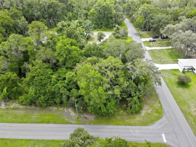 1074 W MAXIMILIAN PLACE, Citrus Springs, FL 34434