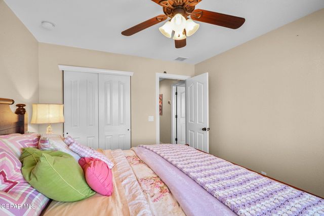 132 S MANZANITA Drive, El Paso, TX 79928