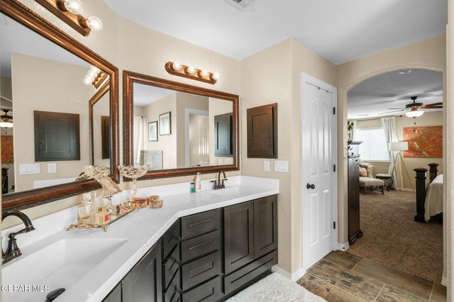 132 S MANZANITA Drive, El Paso, TX 79928