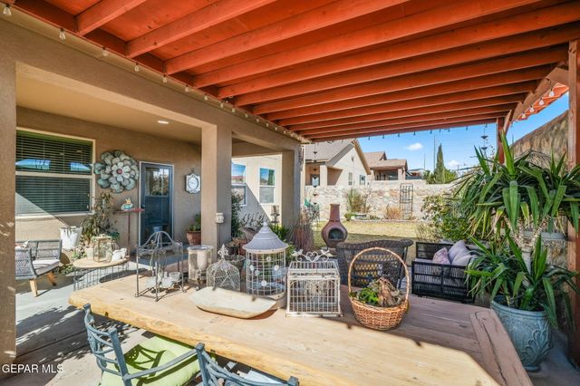 132 S MANZANITA Drive, El Paso, TX 79928