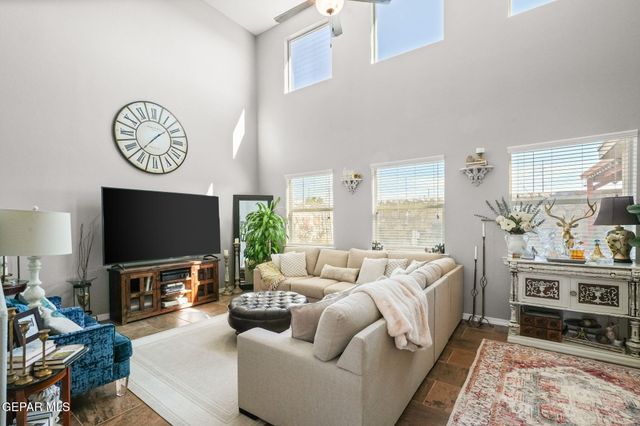 132 S MANZANITA Drive, El Paso, TX 79928