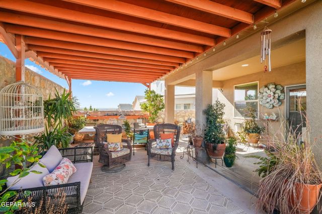 132 S MANZANITA Drive, El Paso, TX 79928