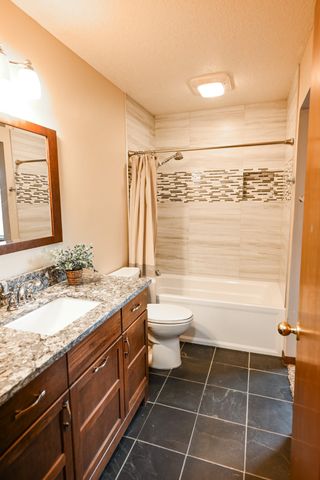 213 24th Street, West Des Moines, IA 50265