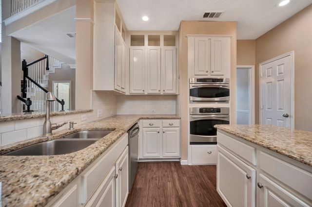 8704 Stonecrest Drive, Irving, TX 75063