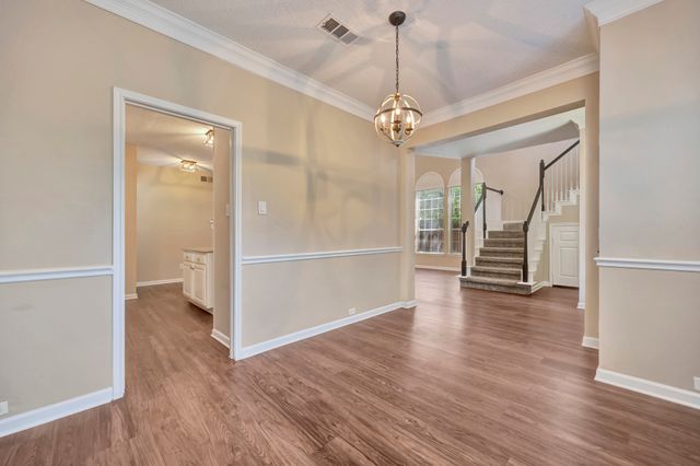 8704 Stonecrest Drive, Irving, TX 75063