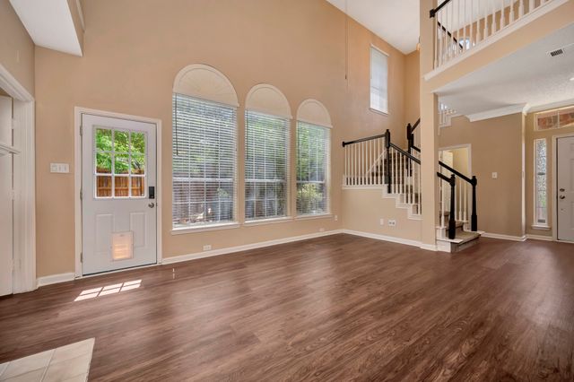 8704 Stonecrest Drive, Irving, TX 75063