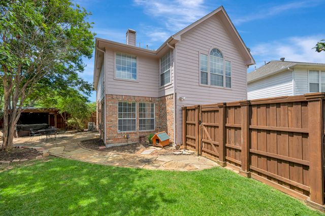 8704 Stonecrest Drive, Irving, TX 75063