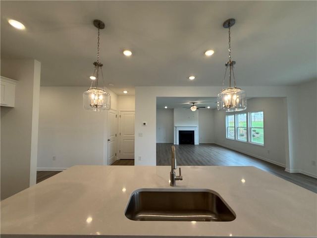 5437 Hargrove Way, Flowery Branch, GA 30542