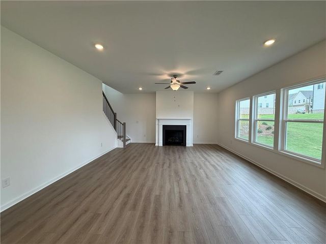 5437 Hargrove Way, Flowery Branch, GA 30542