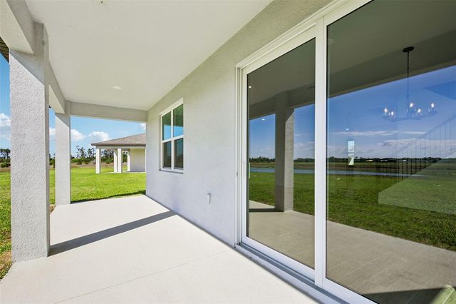 184 SHADY EDGE LOOP, Nokomis, FL 34275