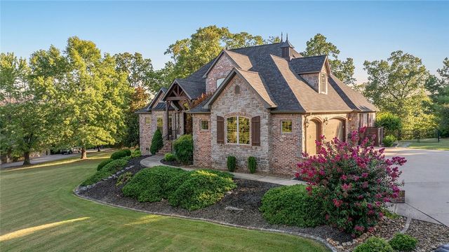 10744 Bluewater Passage, Rogers, AR 72756