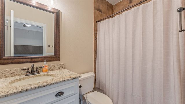 10744 Bluewater Passage, Rogers, AR 72756