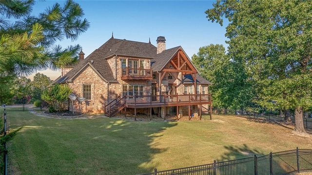 10744 Bluewater Passage, Rogers, AR 72756