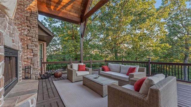 10744 Bluewater Passage, Rogers, AR 72756