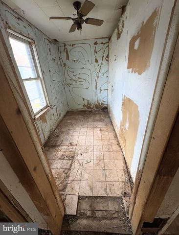 53 WOODLAND AVE, Clementon, NJ 08021